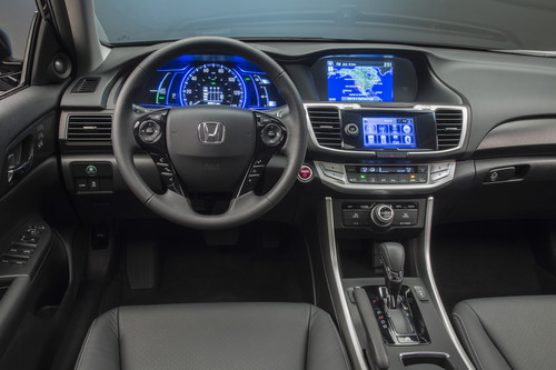 2014_Honda_Accord_Hybrid_03.jpg