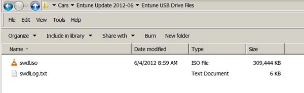 Entune-USB-2012-06.jpg