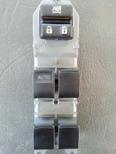 Prius C driver window switch3.jpg