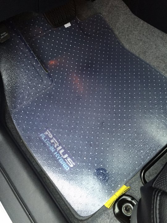 Prius clear mats.JPG