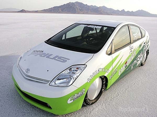 why-speed-in-a-prius_600x0w.jpg