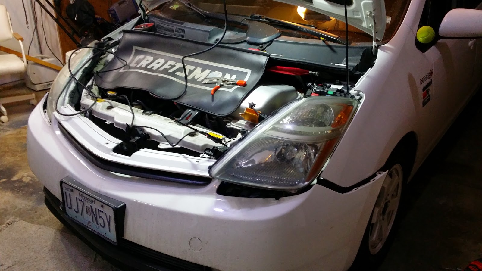 How to Change the HID Headlights on a 2007 Prius (Without Removing Bumper)