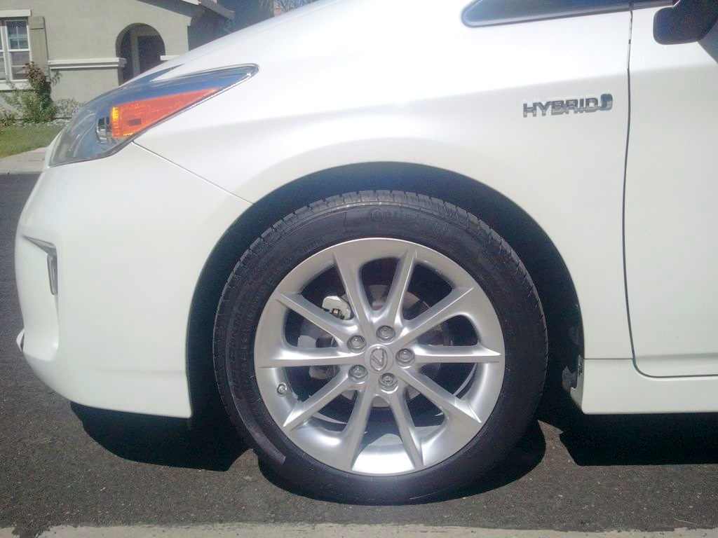 Installed Lexus CT200h 17 wheels and 205/50/17 tires