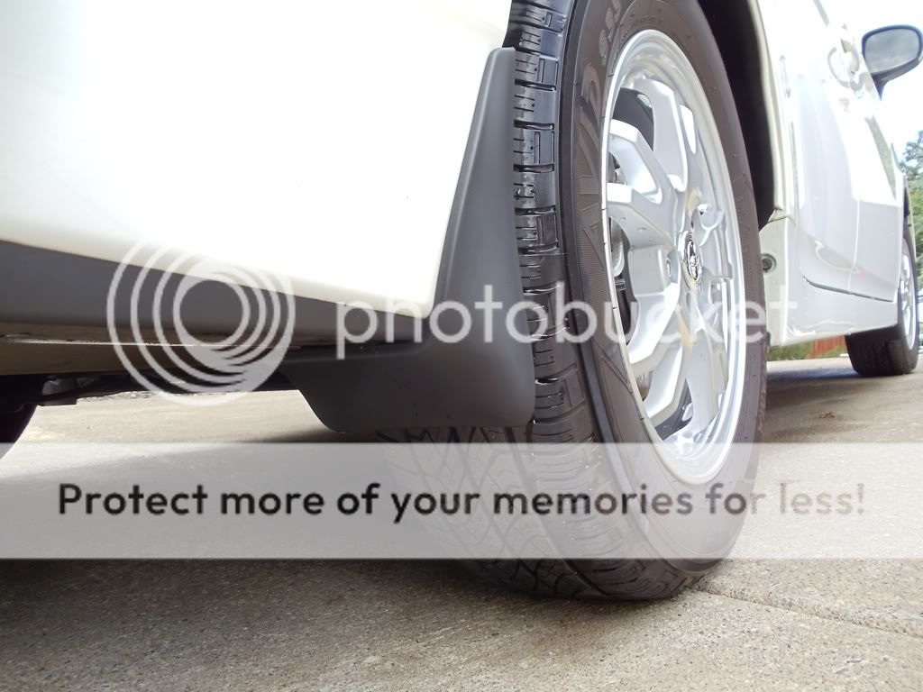 149 Car Mud Flaps Royalty-Free Photos and Stock Images